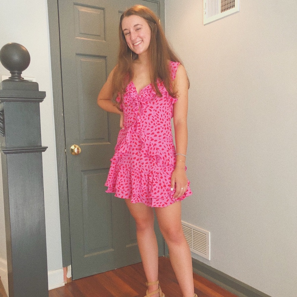 Meet your Posher, Daniella